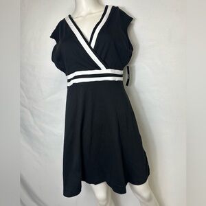 Colorblock Accent Wrap Dress - City Knits By New York& Co Large NWT w pockets